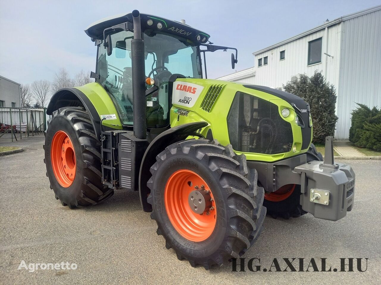 трактор колесный Claas Axion 830 Tractor